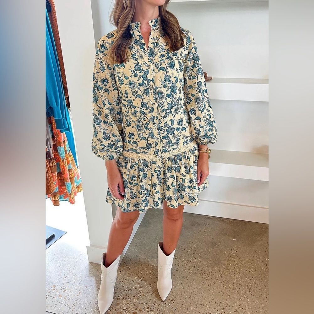 Anna Cate Grace Button Down Lace Mini Dress in Blue & Tan Floral size L